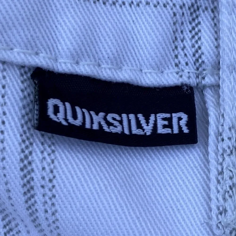 Quicksilver Gray/Ivory Plaid Check Bermuda Shorts. Size 28. VGUC! - Picture 5 of 7